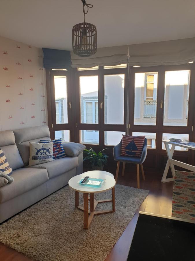 Apartamento Cine Colon 2 Ribadeo Dış mekan fotoğraf